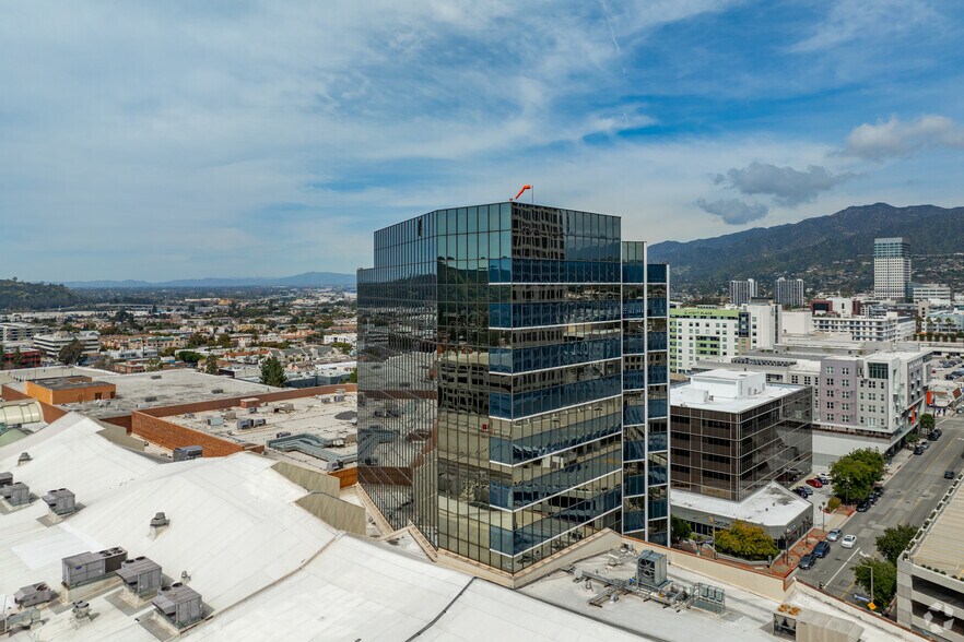 More Photos Of 100 W Broadway, Glendale Office For Lease