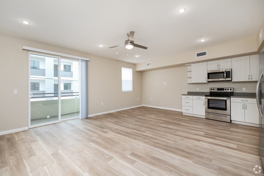 More Photos Of 2910 Allesandro St, Los Angeles Apartments For Lease