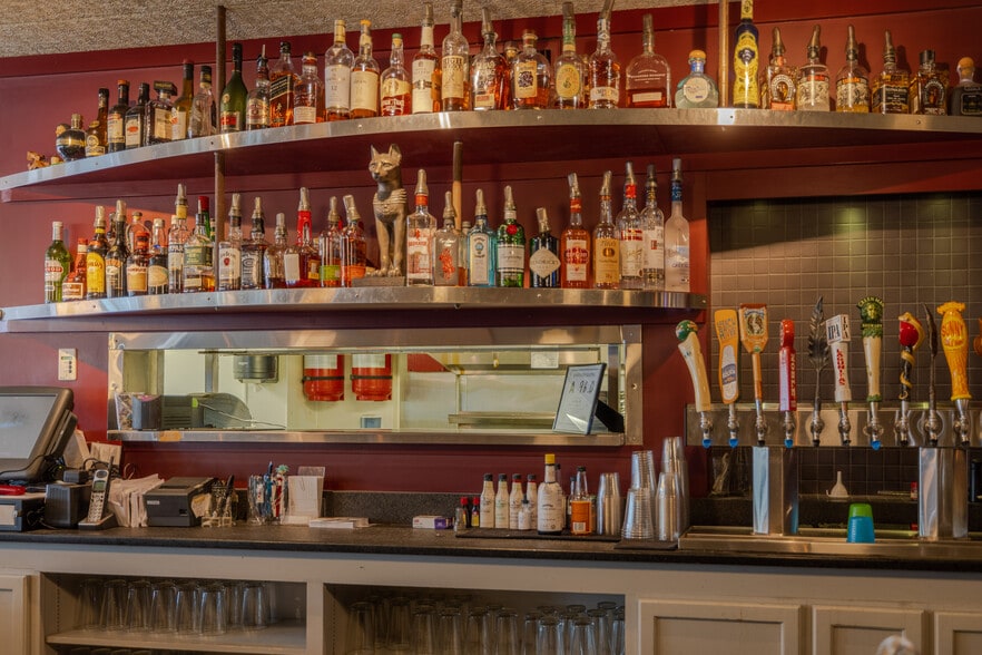 More Photos Of 743 Haywood Rd, Asheville Restaurant For Sale