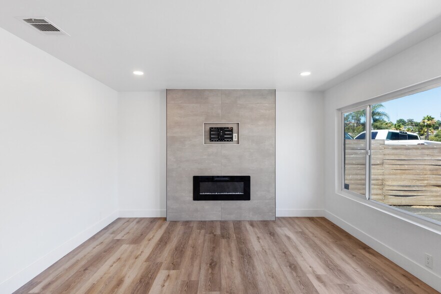 More Photos Of 632 Truly Ter, Vista Apartments For Sale
