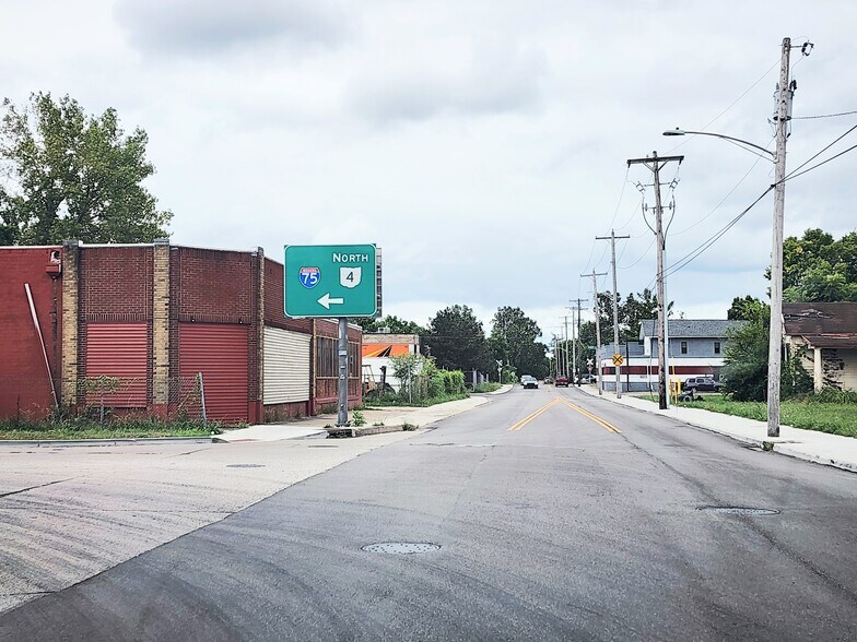 More Photos Of 603 S Broadway St, Dayton Warehouse For Sale