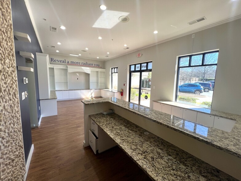 More Photos Of 310 Gold Creek Trl, Woodstock Medical For Lease