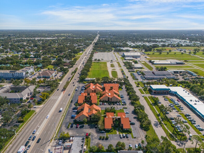 More Photos Of 2831 Ringling Blvd, Sarasota Medical For Sale