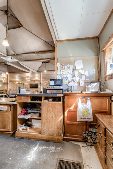 More Photos Of 644 Main St, North Bend Restaurant For Sale