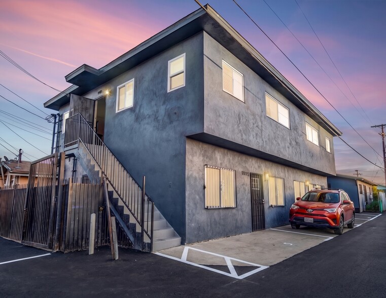 More Photos Of 945 W 76th St, Los Angeles Apartments For Sale