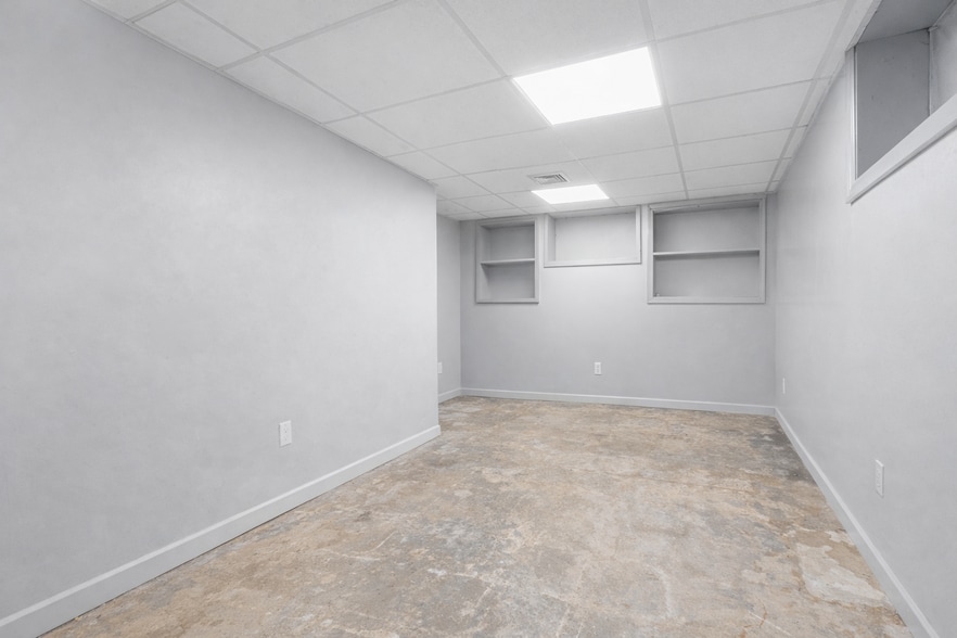 More Photos Of 1618 Parker Ave, Fort Lee Freestanding For Sale