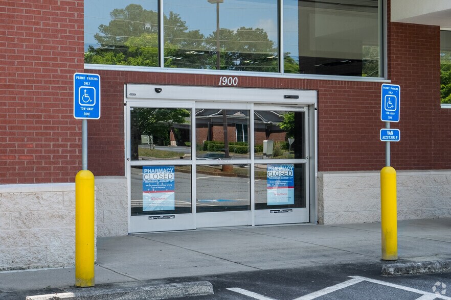 More Photos Of 1900 Scufflegrit Rd, Marietta Drugstore For Sale