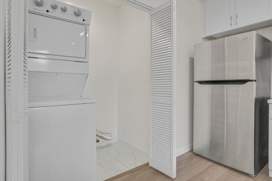 More Photos Of 11513 Berendo Ave, Los Angeles Multifamily For Sale