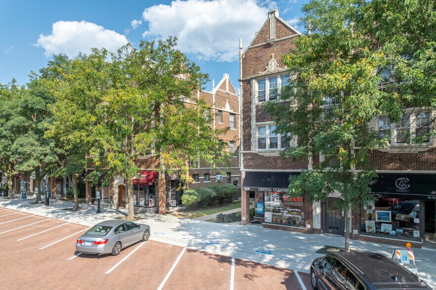 Primary Photo Of 1000-1010 North Blvd, Oak Park Apartments For Lease