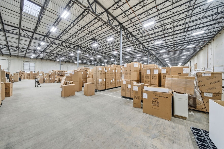 More Photos Of 5500 Mid Cities, Schertz Warehouse For Lease