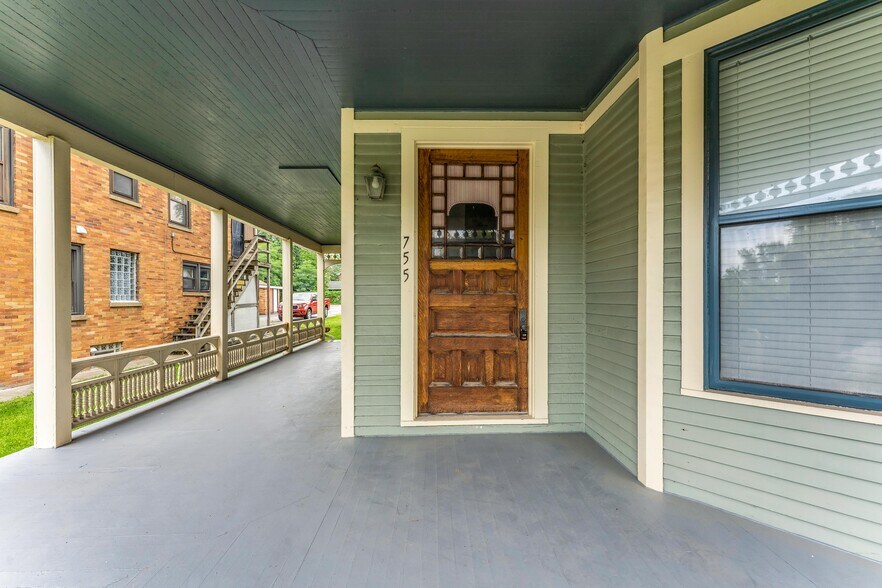 More Photos Of 755 Broadway Ave, Bedford Apartments For Sale