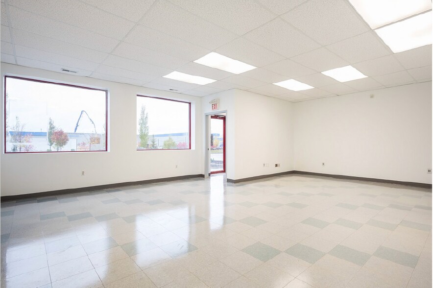 More Photos Of 240 MacKay Cres, Fort McMurray Warehouse For Lease