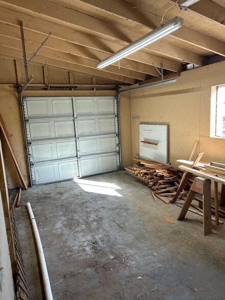 More Photos Of 451 N 11th St, Montague Warehouse For Sale