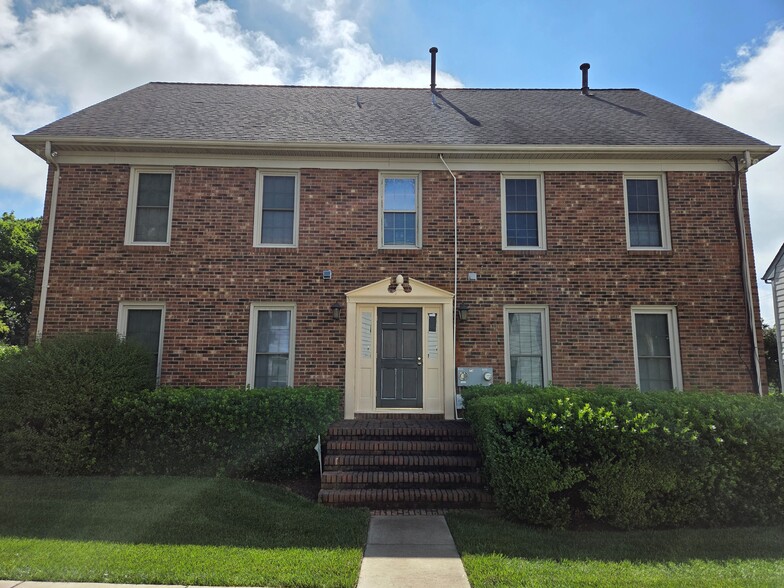 More Photos Of 5513 Monroe Rd, Charlotte Office Residential For Sale