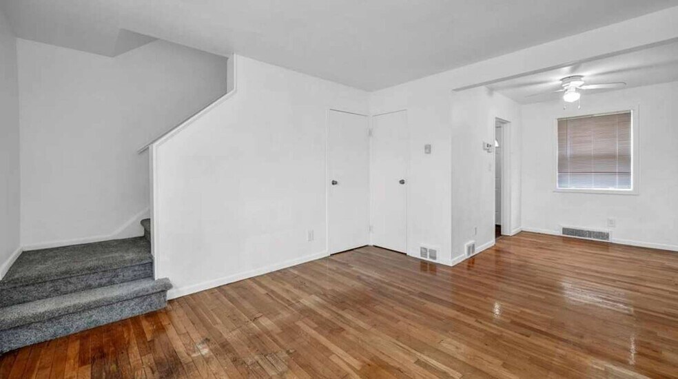 More Photos Of 430 Kenwood Dr, Euclid Apartments For Sale