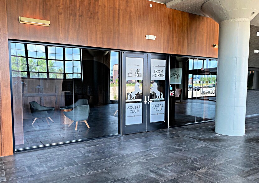 More Photos Of 250 Westfield Ave, Waterloo Hotel For Lease