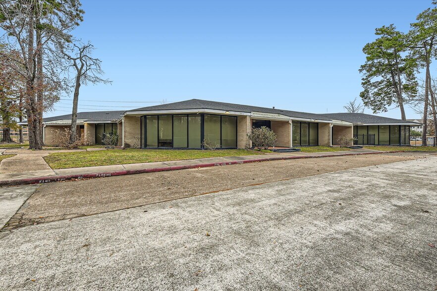 More Photos Of 14423 Cornerstone Village Dr, Houston Medical For Sale