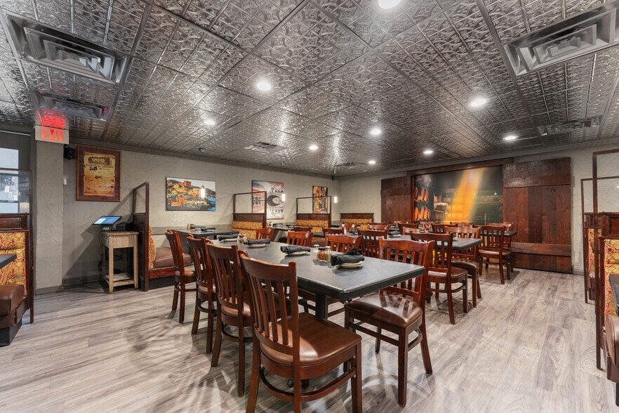 More Photos Of 4305 Portage St NW, Canton Restaurant For Sale