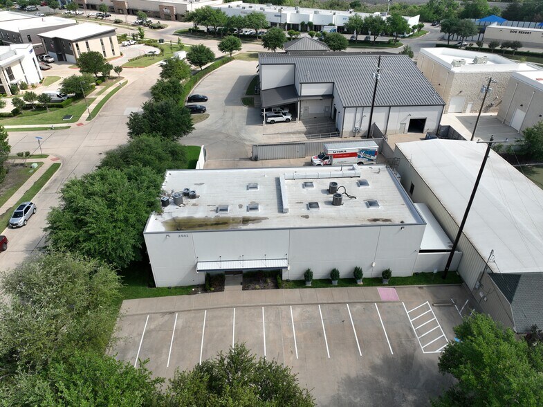 More Photos Of 2441 Pecan St, Carrollton Industrial For Sale