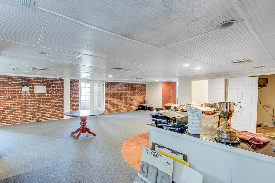 More Photos Of 4975 Little Mill Rd, Buford Warehouse For Sale