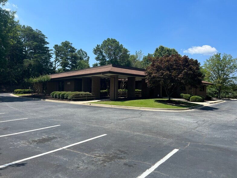 More Photos Of 6685 Merchants Way, Morrow Medical For Sale