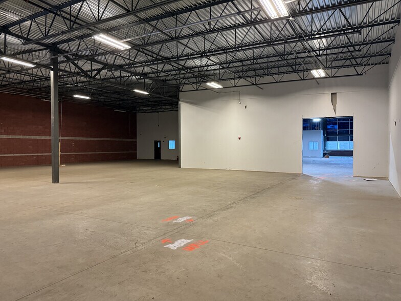 More Photos Of 34 Locke Rd, Concord Warehouse For Lease