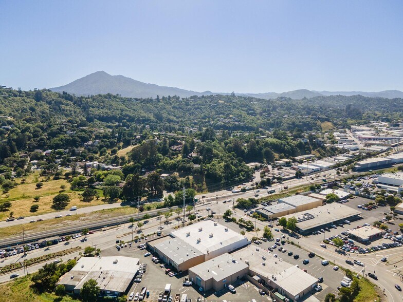 More Photos Of 869 W Francisco Blvd, San Rafael Freestanding For Lease