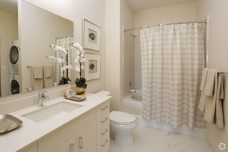 More Photos Of 6105 Spirit St, Pittsburgh Apartments For Lease