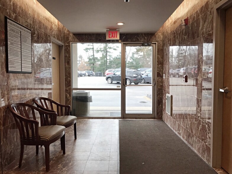 More Photos Of 281 Cambridge St, Burlington Medical For Lease