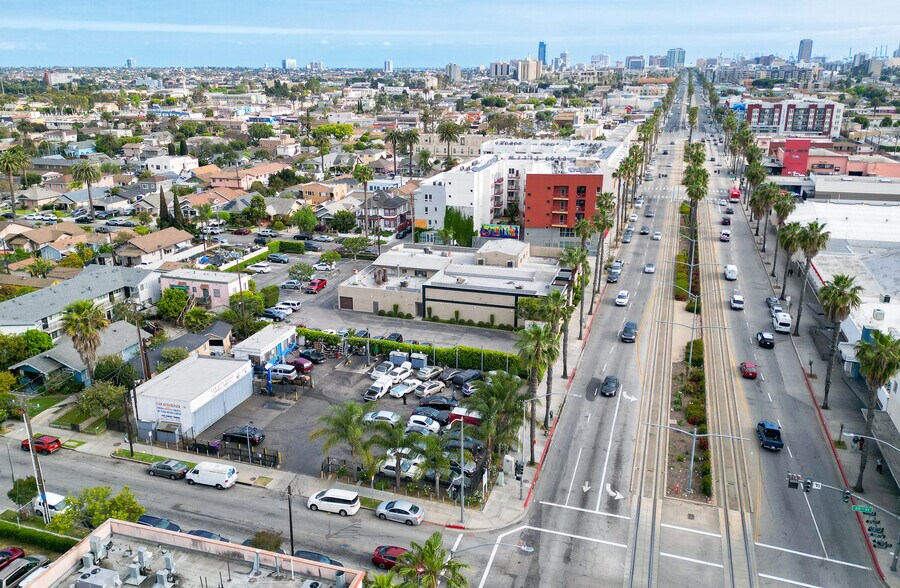 More Photos Of 1990 Long Beach Blvd, Long Beach Auto Repair For Sale
