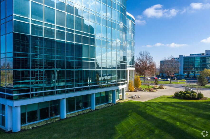 More Photos Of 230 Lexington Green Cir, Lexington Office For Lease