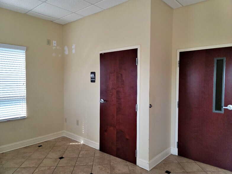 More Photos Of 2356 John Smith Rd, Fayetteville Medical For Lease