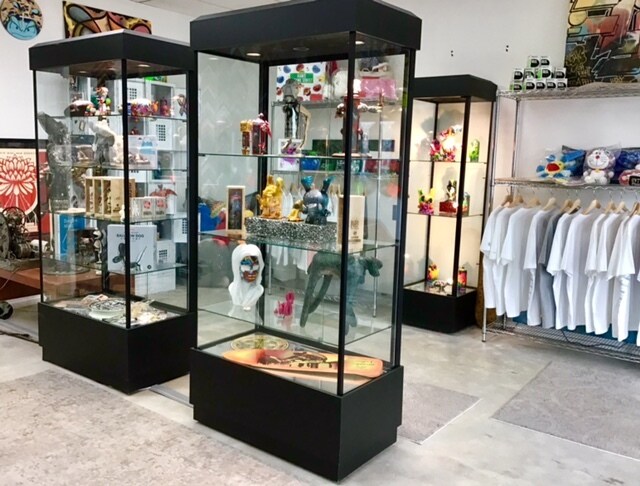 More Photos Of 921 NE 3rd Ave, Fort Lauderdale Manufacturing For Sale