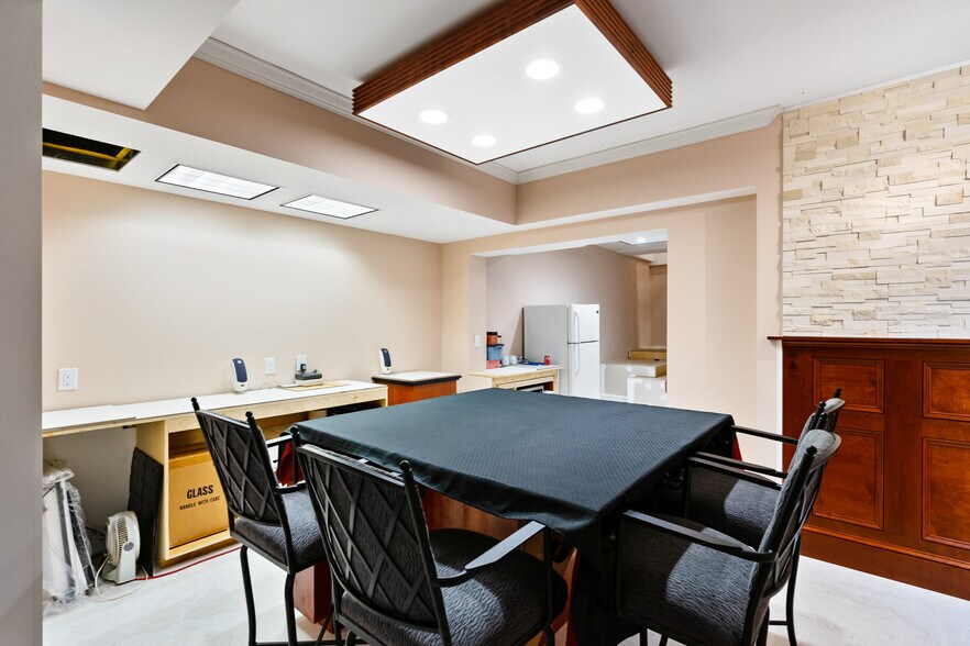 More Photos Of 974 S Nova Rd, Ormond Beach Industrial For Sale