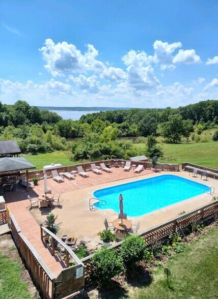 More Photos Of Lake Road 254-15, Wheatland Hotel For Sale