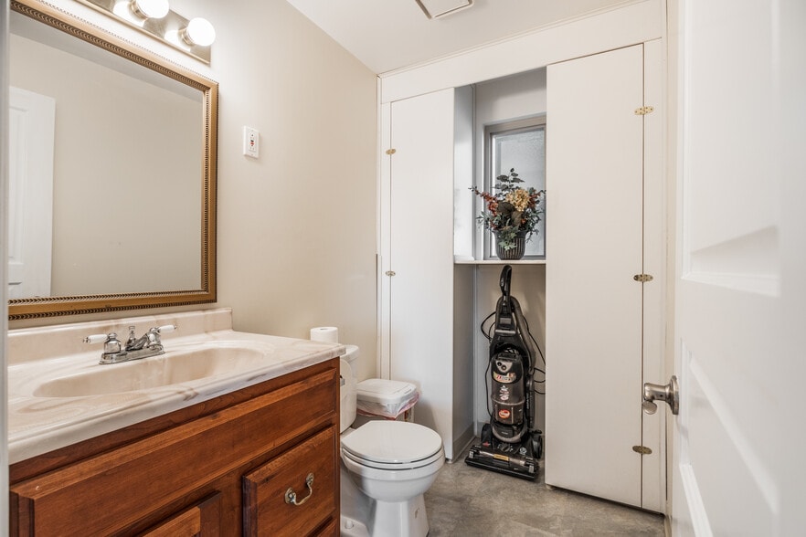 More Photos Of 4204 Ewalt Rd, Gibsonia Medical For Sale