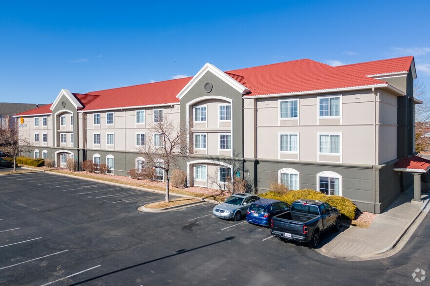 More Photos Of 902 W Dillon Rd, Louisville Hospitality For Sale