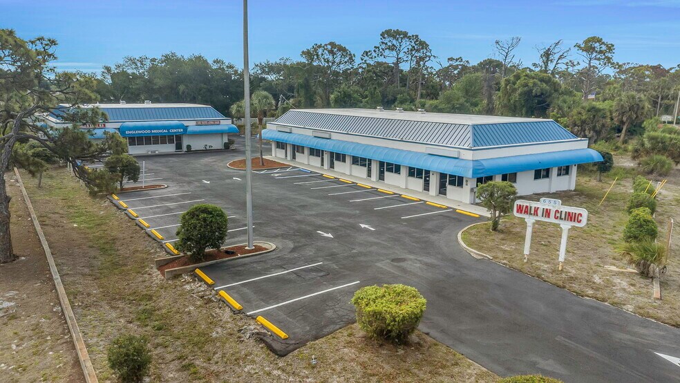 More Photos Of 655 N Indiana Ave, Englewood Medical For Sale