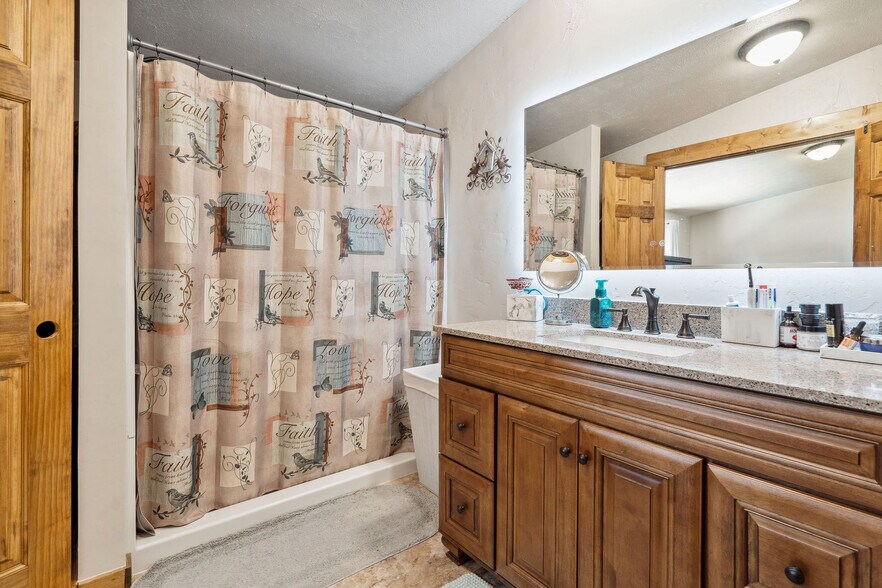 More Photos Of 83 Sweebee Ln, Columbia Falls Multifamily For Sale