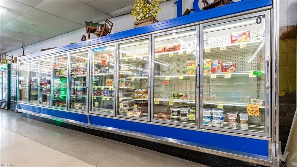 More Photos Of 726 China St, Crooksville General Retail For Sale