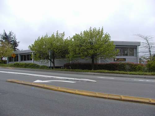More Photos Of 1715 Market St, Kirkland Medical For Sale