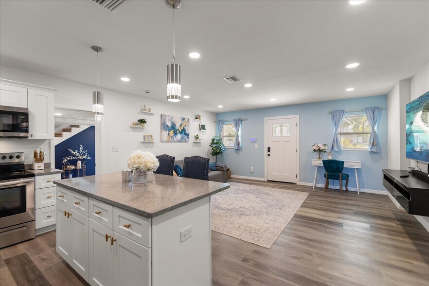 More Photos Of 2306 Cheryl Rd, Largo Service For Sale