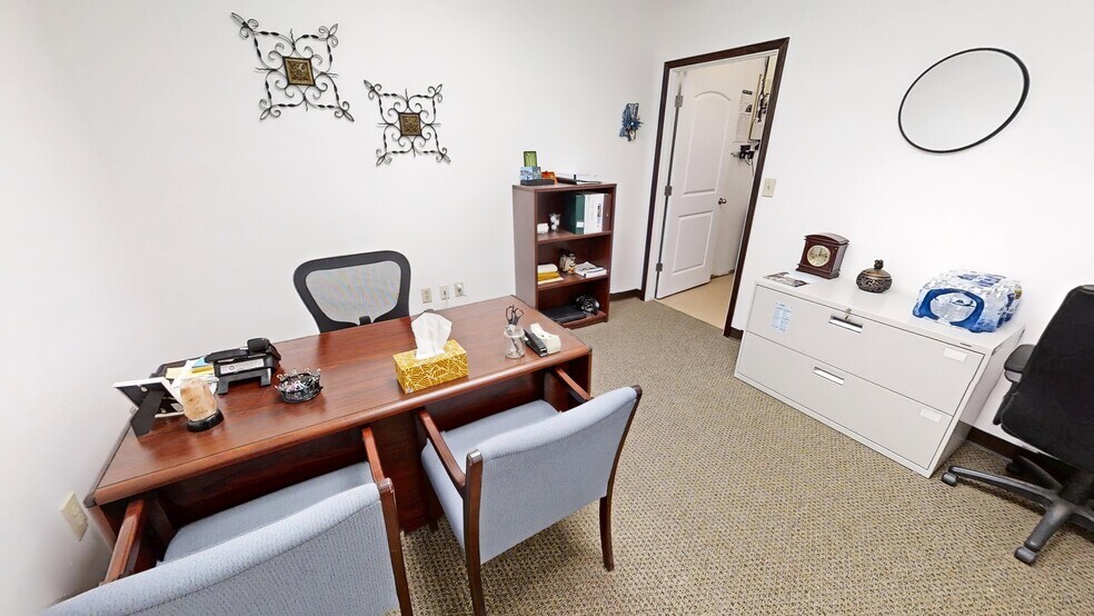 More Photos Of 103-105 103-105 E 27th St, Hays Office For Sale