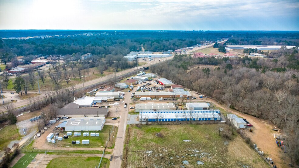 More Photos Of 5849 N Commerce Plz, Jackson Self Storage For Sale