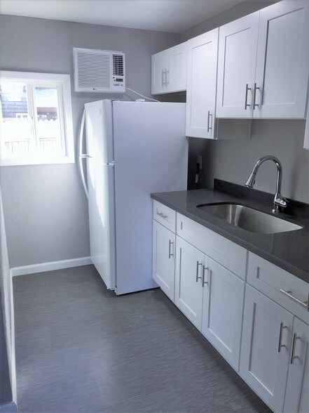 More Photos Of 9238 N 7th Ave, Phoenix Apartments For Sale