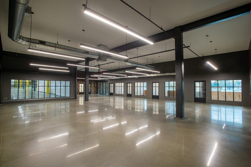 More Photos Of 225 Raritan Center Pky, Edison Warehouse For Lease