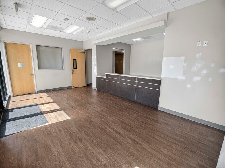 More Photos Of 1081 Long Beach Blvd, Long Beach Apartments For Lease