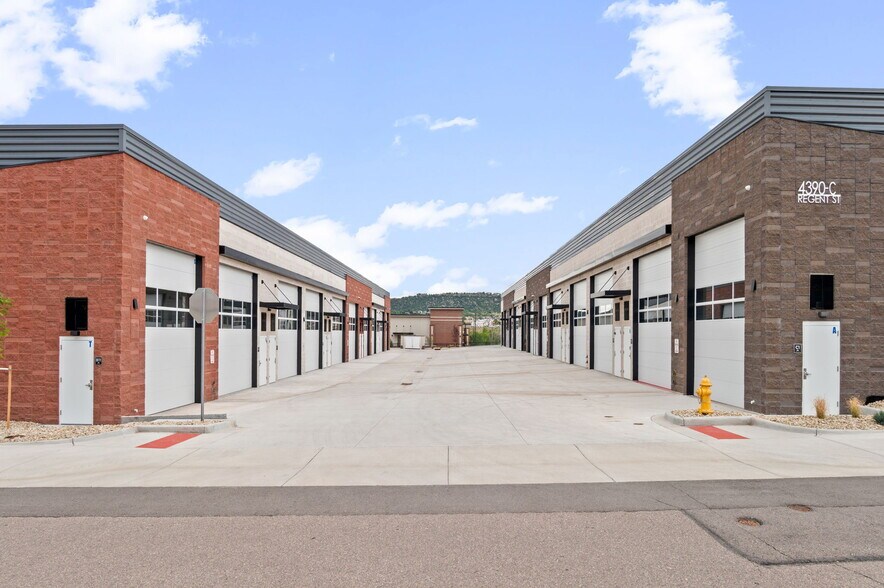 More Photos Of 4390 Regent St, Castle Rock Warehouse For Sale