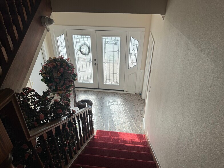 More Photos Of 2302 45th St, Galveston Office For Lease