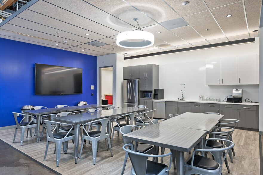 More Photos Of 3515 Eastham Dr, Culver City Loft Creative Space For Lease